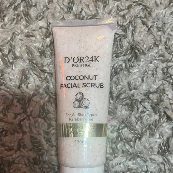 D’OR Prestige Coconut Facial Scrub - Picture 1 of 1